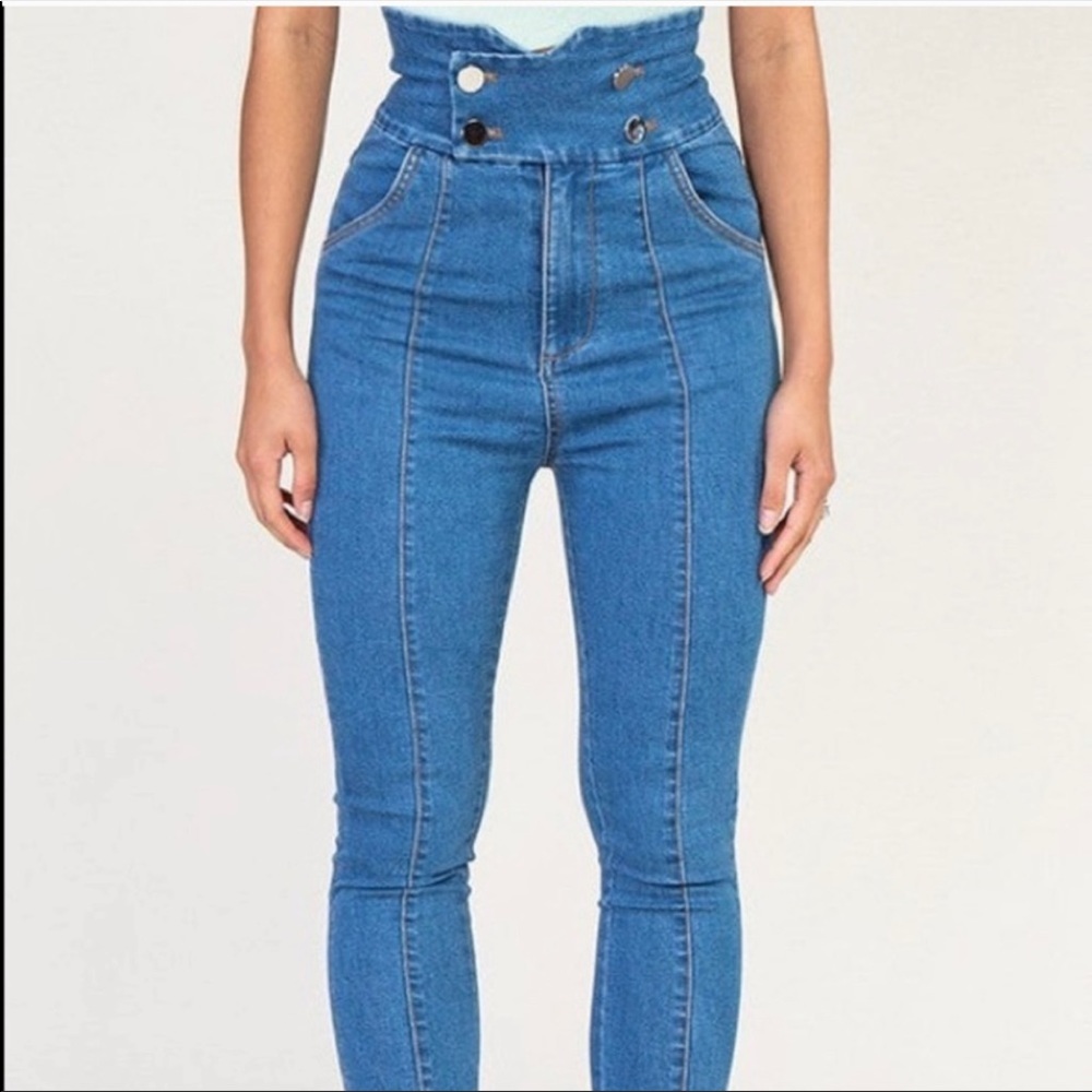 High waisted jeans